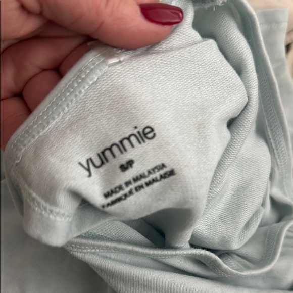 Yummie - open pack active shirt cropped Light Blue Short Sleeve Top - Picture 4 of 4